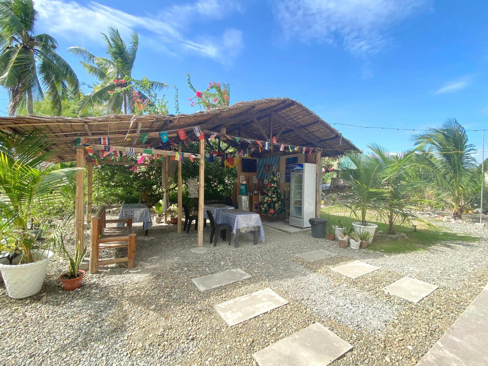 Coconut Inn Moalboal Eksteriør bilde